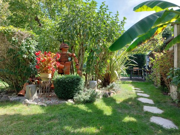 Maison à vendre 7 pièces MONTAUBAN (82) avec chambres d'hôtes, piscine, jardin et dépendance.