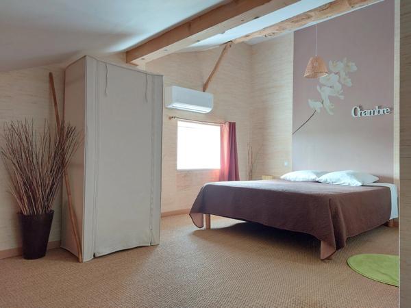 Maison à vendre 7 pièces MONTAUBAN (82) avec chambres d'hôtes, piscine, jardin et dépendance.