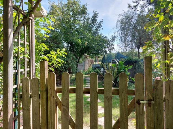 Maison à vendre 7 pièces MONTAUBAN (82) avec chambres d'hôtes, piscine, jardin et dépendance.