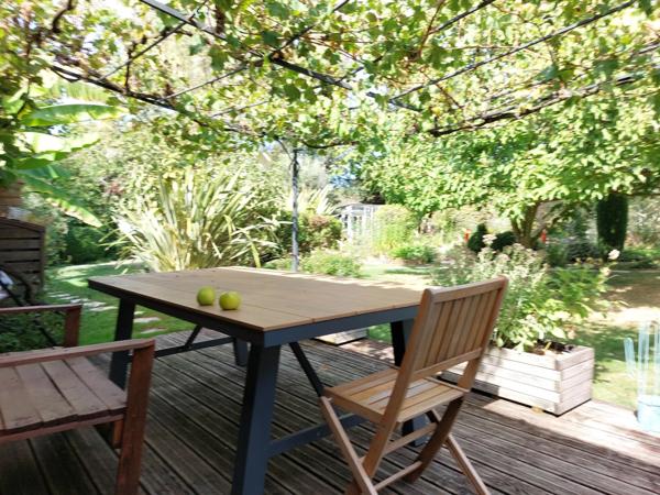 Maison à vendre 7 pièces MONTAUBAN (82) avec chambres d'hôtes, piscine, jardin et dépendance.