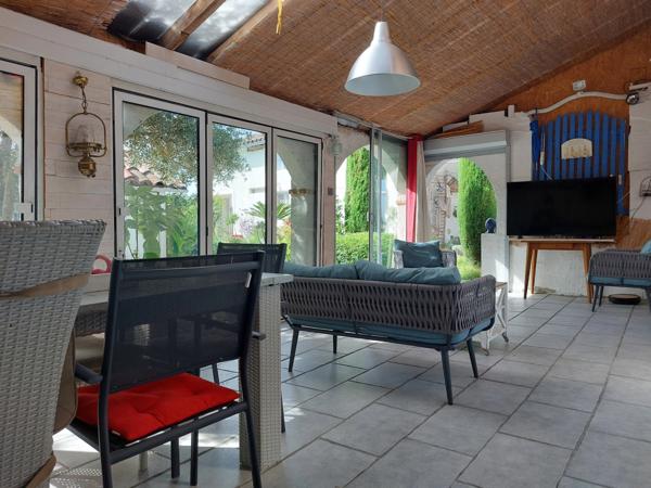 Maison à vendre 7 pièces MONTAUBAN (82) avec chambres d'hôtes, piscine, jardin et dépendance.