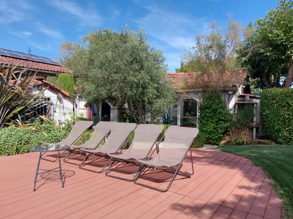 Maison à vendre 7 pièces MONTAUBAN (82) avec chambres d'hôtes, piscine, jardin et dépendance.