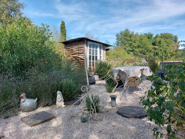 Maison à vendre 7 pièces MONTAUBAN (82) avec chambres d'hôtes, piscine, jardin et dépendance.