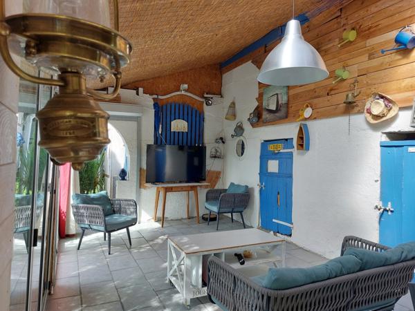 Maison à vendre 7 pièces MONTAUBAN (82) avec chambres d'hôtes, piscine, jardin et dépendance.