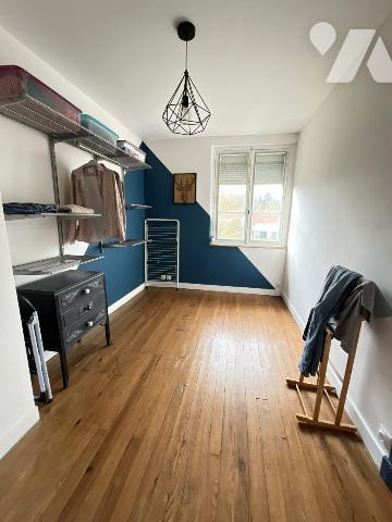 AIRAINES - EXCLUSIVITE - MAISON DE VILLAGE - 5 CHAMBRES - JARDIN - CAVE