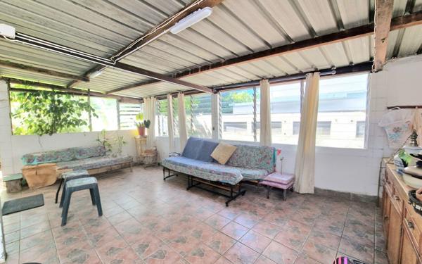 Maison à vendre    6 pièces • 92,50 m2 Saint-Denis