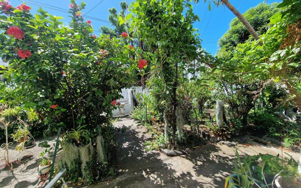 Maison à vendre    6 pièces • 92,50 m2 Saint-Denis