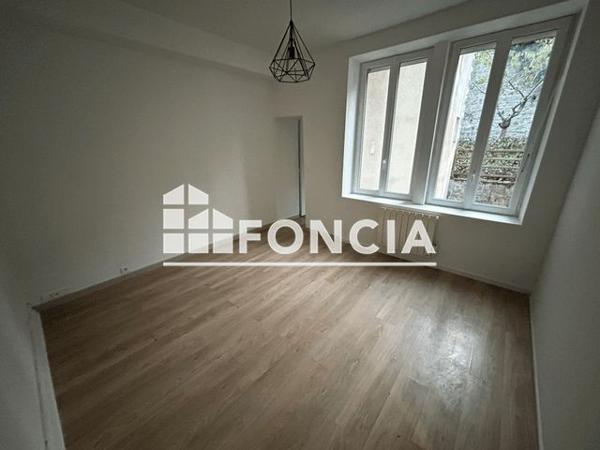 Location Appartement 2 pièces 50 m² - 17 RUE DES TROIS FRERES LE GOFF Saint-brieuc 22000