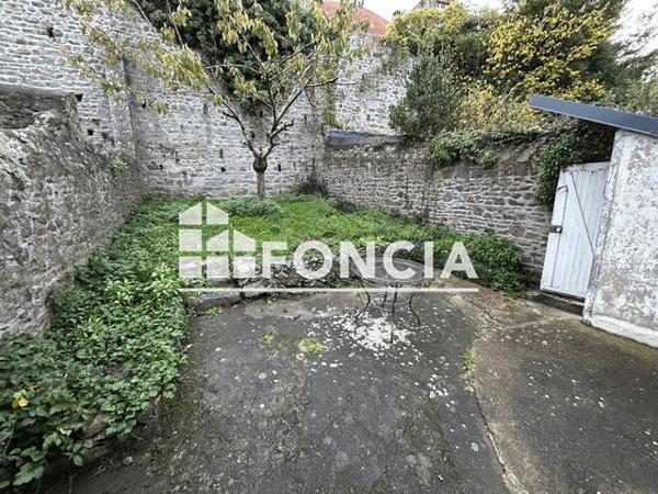 Location Appartement 2 pièces 50 m² - 17 RUE DES TROIS FRERES LE GOFF Saint-brieuc 22000