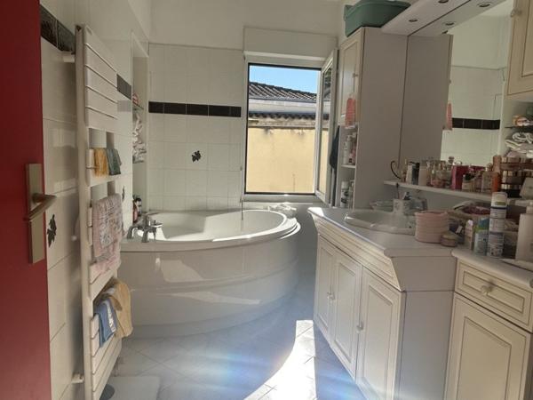 Maison à vendre |  Jarnac |  6 pièces | 117 m²