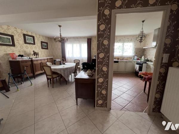 Maison récente proche bourg