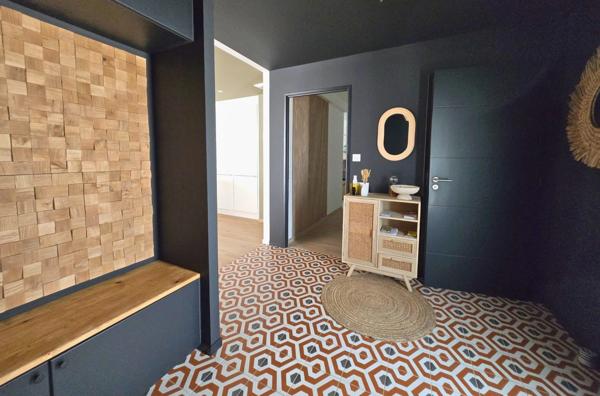Maison haut standing 4 ch + studio