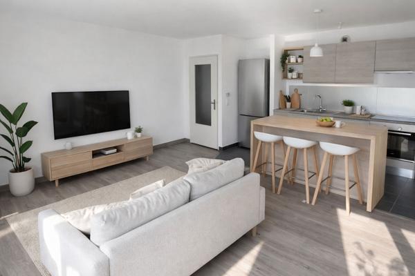 Appartement Capinghem 4 pièces 77.10 m2 - loggia - deux stationnements privatifs - deux salles d'eau