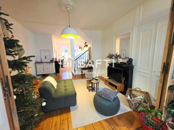 maison avec cachet, 4 chambres,grand jardin,proche métro et tram