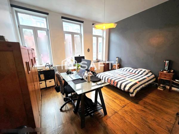 maison avec cachet, 4 chambres,grand jardin,proche métro et tram