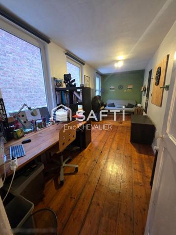 maison avec cachet, 4 chambres,grand jardin,proche métro et tram