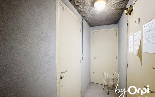 Appartement à vendre    1 pièce • 32,09 m2 Clermont-Ferrand