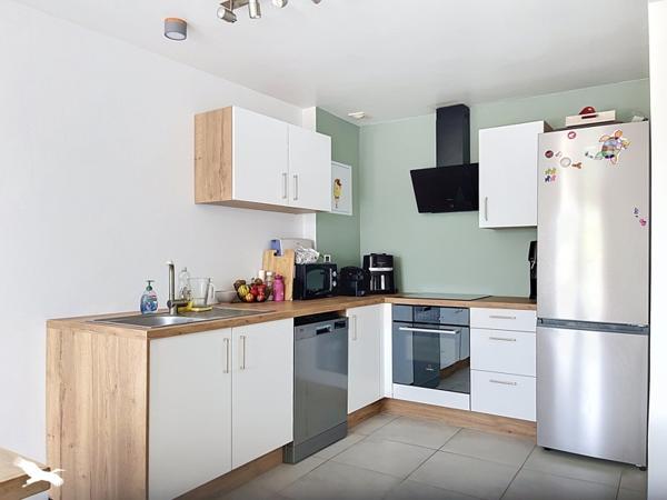 Maison 265 500 € Ambarès-et-Lagrave 5 p 90 m² DPE D