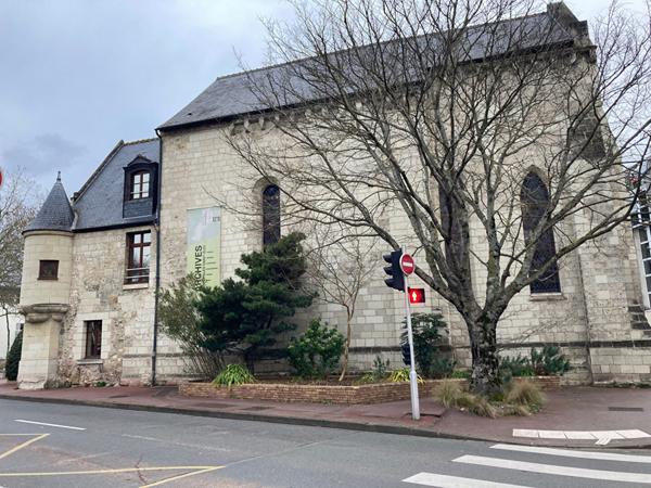 Tours hyper centre, Murs commerciaux