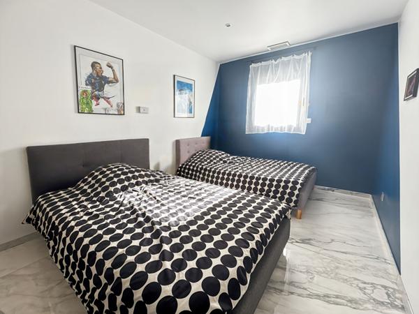 Maison à Vendre à Allauch - 5 pièces avec Piscine