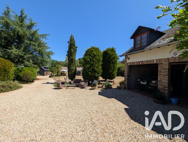 Maison à vendre 10 pièces 407 m² Saint-Dizier-les-Domaines