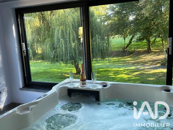 Maison à vendre 10 pièces 407 m² Saint-Dizier-les-Domaines