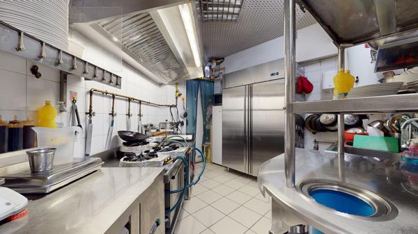 BEAU RESTAURANT - RUE PRIMATICE - MAIRIE PLACE D’ITALIE