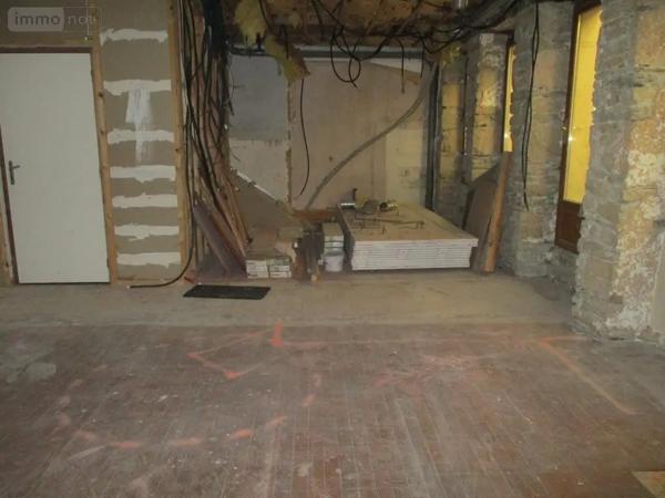 Achat - Appartement Carhaix-Plouguer 29270 3 pièces 85 m 2 302 m 2