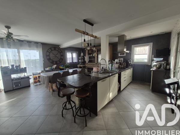 Maison à vendre 7 pièces 137 m² Thouars