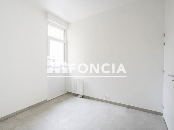 Location Appartement 2 pièces 34.2 m² - 20 RUE PAUL LIGNEUL Le Mans 72000