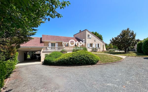 Maison à vendre    6 pièces •  Domérat