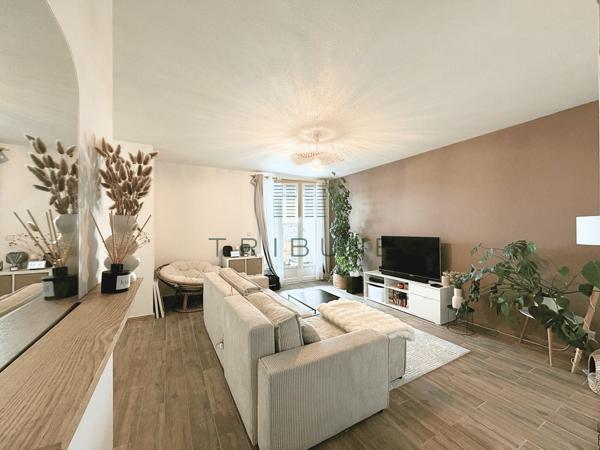 Appartement 3 pièce(s) 2 chambre(s) 83.82 m²
