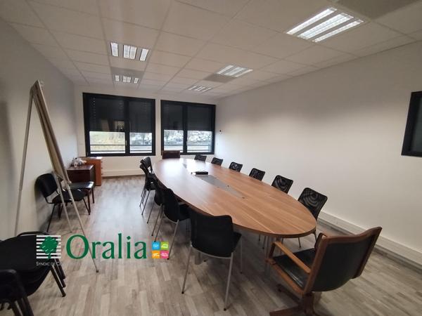 Local · Vente Montanay (69250) 3 pièces · 80m²