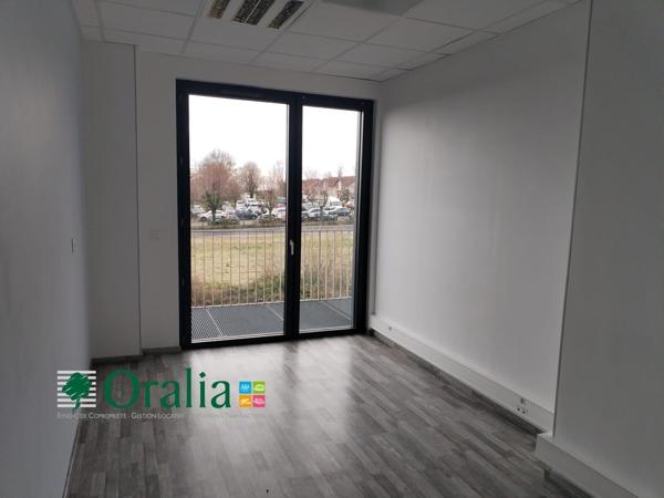Local · Vente Montanay (69250) 3 pièces · 80m²