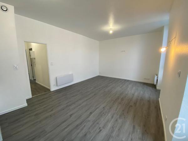 Appartement à vendre  5 pièces - 382 m2 ST RAMBERT D ALBON - 26
