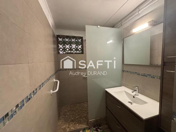 MAISON T4 + BUREAU AVEC TERRASSE