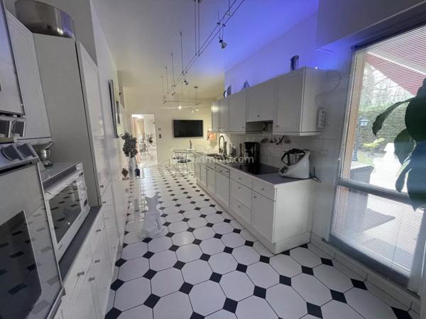 Vente Maison 9 pièces 282 m2 à Étiolles