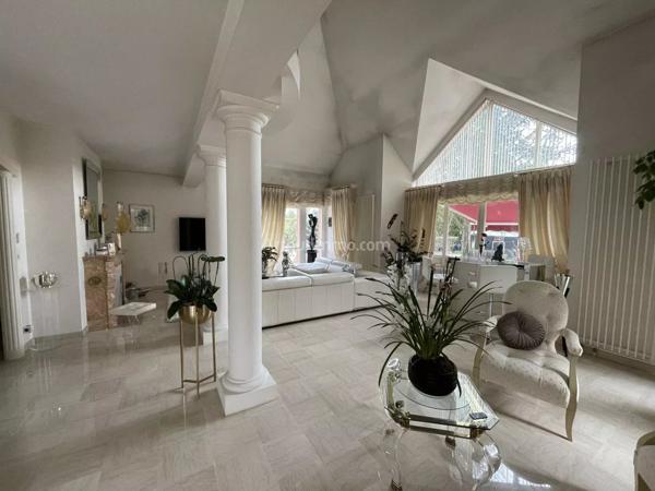 Vente Maison 9 pièces 282 m2 à Étiolles