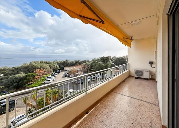 A VENDRE APPARTEMENT TYPE 4 20000 TERRASSE VUE MER