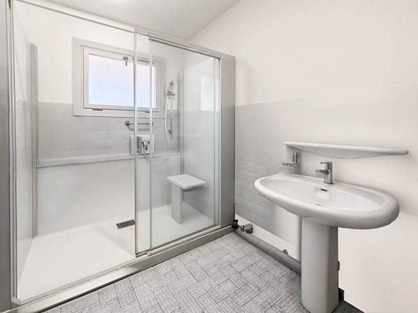 A VENDRE APPARTEMENT TYPE 4 20000 TERRASSE VUE MER