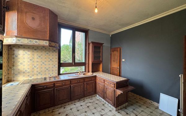 Maison à vendre    9 pièces •  Grandvilliers