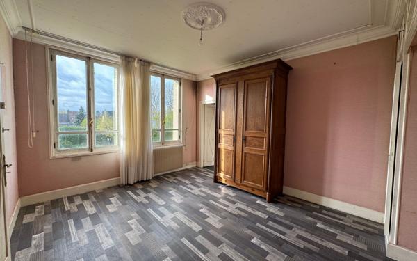 Maison à vendre    9 pièces •  Grandvilliers