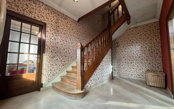 Maison à vendre    9 pièces •  Grandvilliers