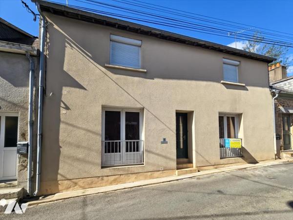 A VENDRE - MAISON DE VILLE - 3 CHAMBRES - ERNEE