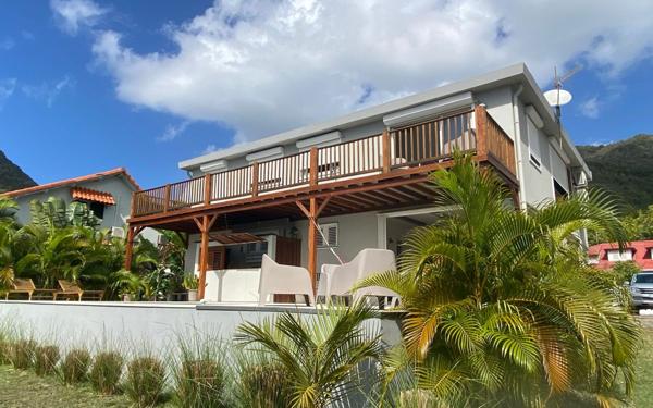 Maison à vendre    8 pièces •  Le Diamant