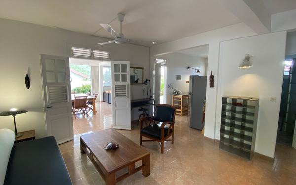 Maison à vendre    8 pièces •  Le Diamant