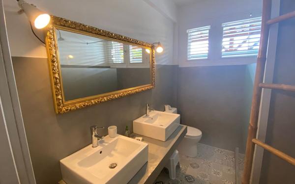 Maison à vendre    8 pièces •  Le Diamant