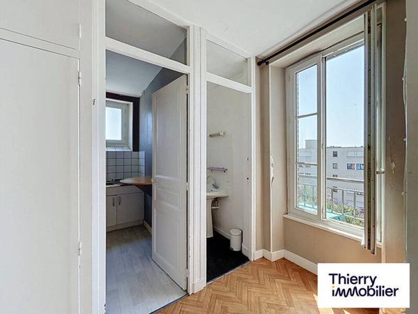 Appartement 2 pièces                                        - 35800 Dinard - Centre Réf : 130873