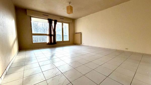 Grand 3 pièces de 70 M2 avec sa Terrasse, exposé plein sud
