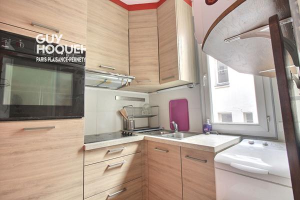 LOCATION d'un appartement 2/3 pièces (39 m²) à PARIS 14 EXCLUSIVITÉ